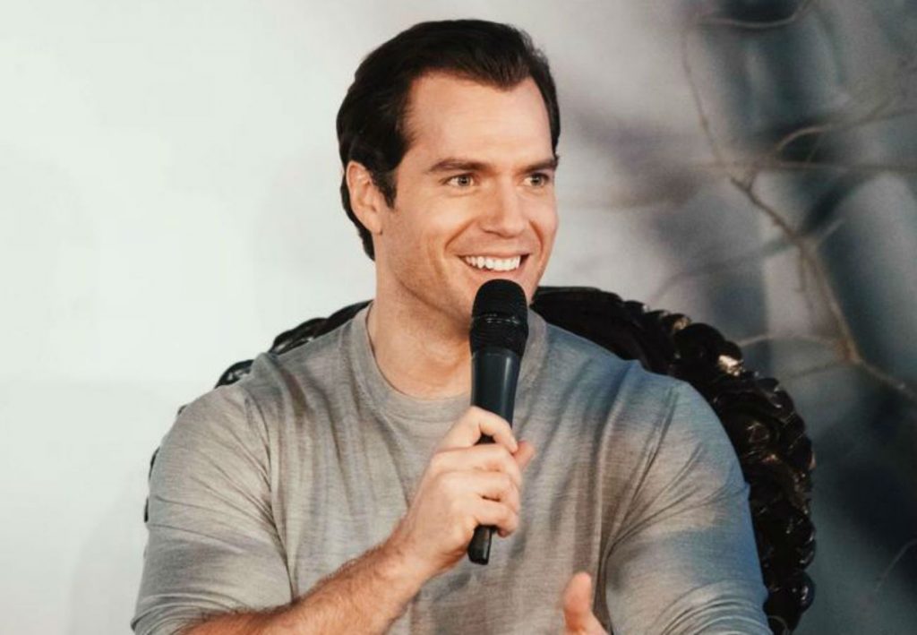 henry-cavill-en-la-argentina-presentto-the-witcher-y-causo-furor-entre-los-fans-