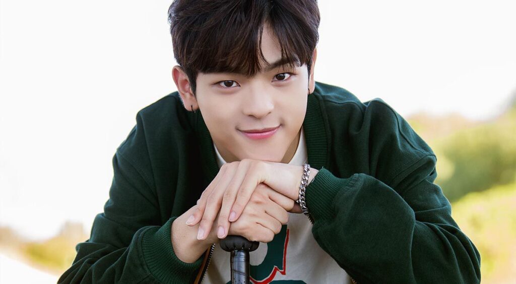 K-Pop, Woojin