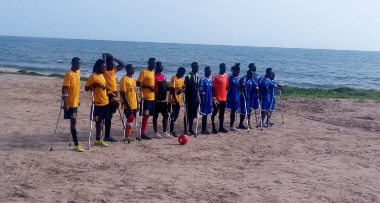 Conocé la Salone Flying Stars Amputee, la liga de fútbol de personas discapacitadas con amputaciones brutales