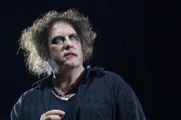 ROBERT SMITH