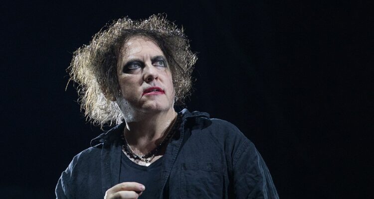 ROBERT SMITH