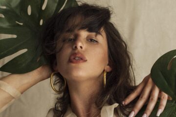 Álbum y COLORS, Nathy Peluso demostró que octubre le queda bien