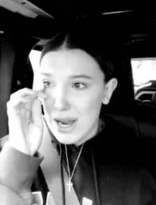 El llanto de Millie Bobby Brown tras ser acosada por una fan